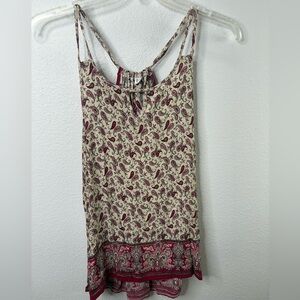 The Wow Now Medium Tank Top NWT